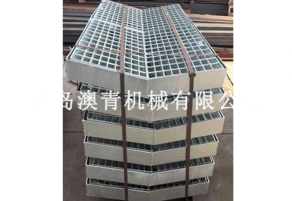 V-shaped steel grating