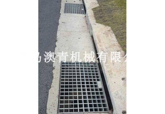 Shaped Steel Grating